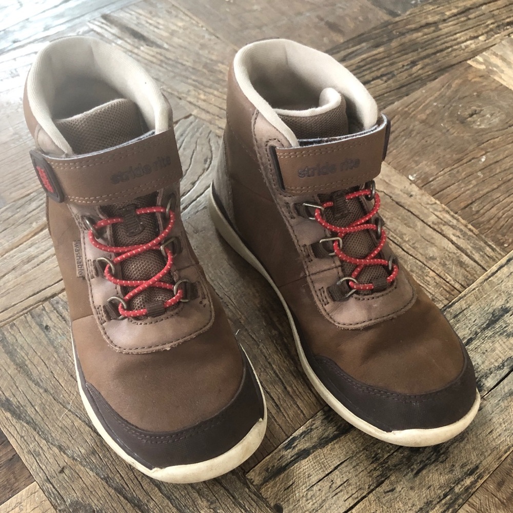 Stride Rite casual shoes/boots. Boys size 1.